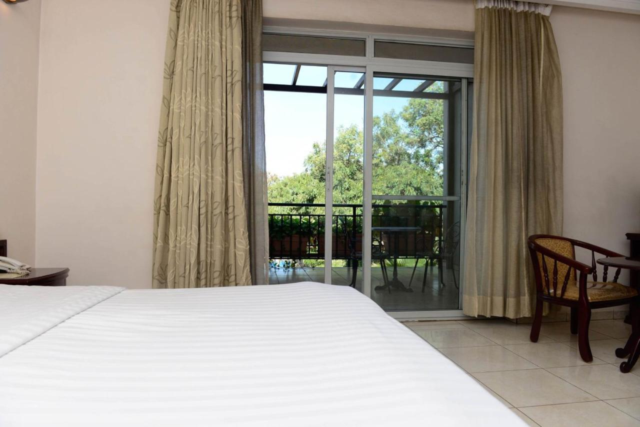 Room In Bb - Enjoy You Vacation Wail Staying In This Single Room Fit For 2 People Kigali Zewnętrze zdjęcie